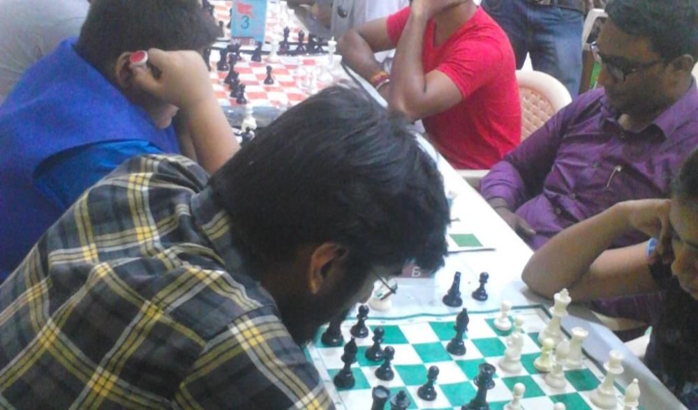 Borivli Mumbai Saurabh Barve Blitz Rating Chess Tournament Open for all ages	